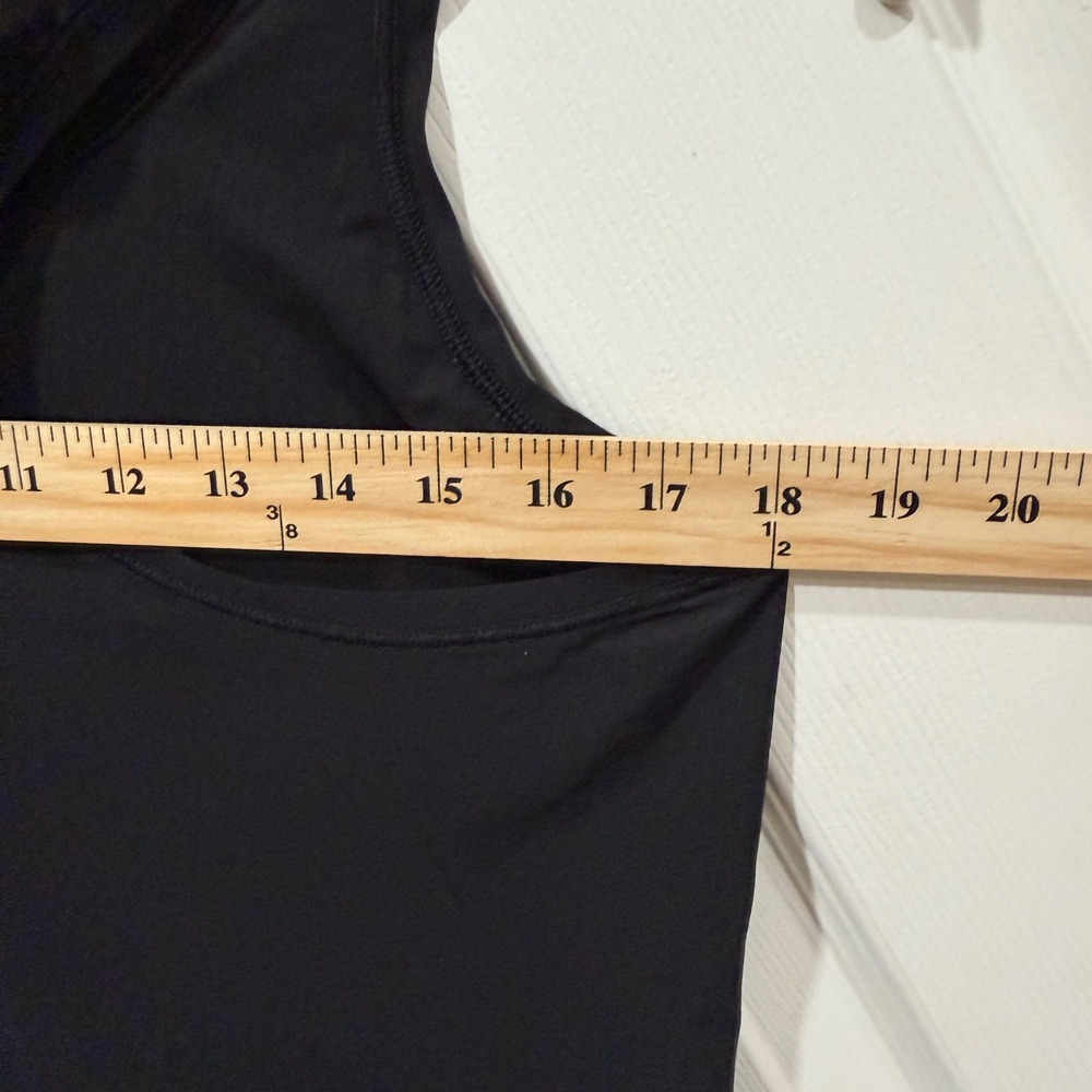 Athleta Womens Black Racerback Activewear Tank Top Size M Scoop Neck Workout - Picture 8 of 8